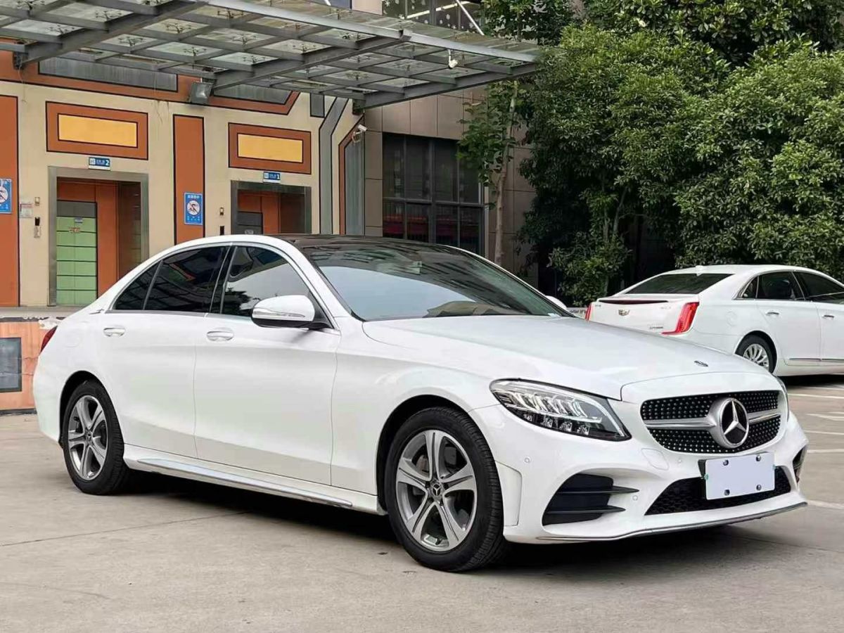 奔馳 奔馳C級(jí)  2019款 C 300 L圖片