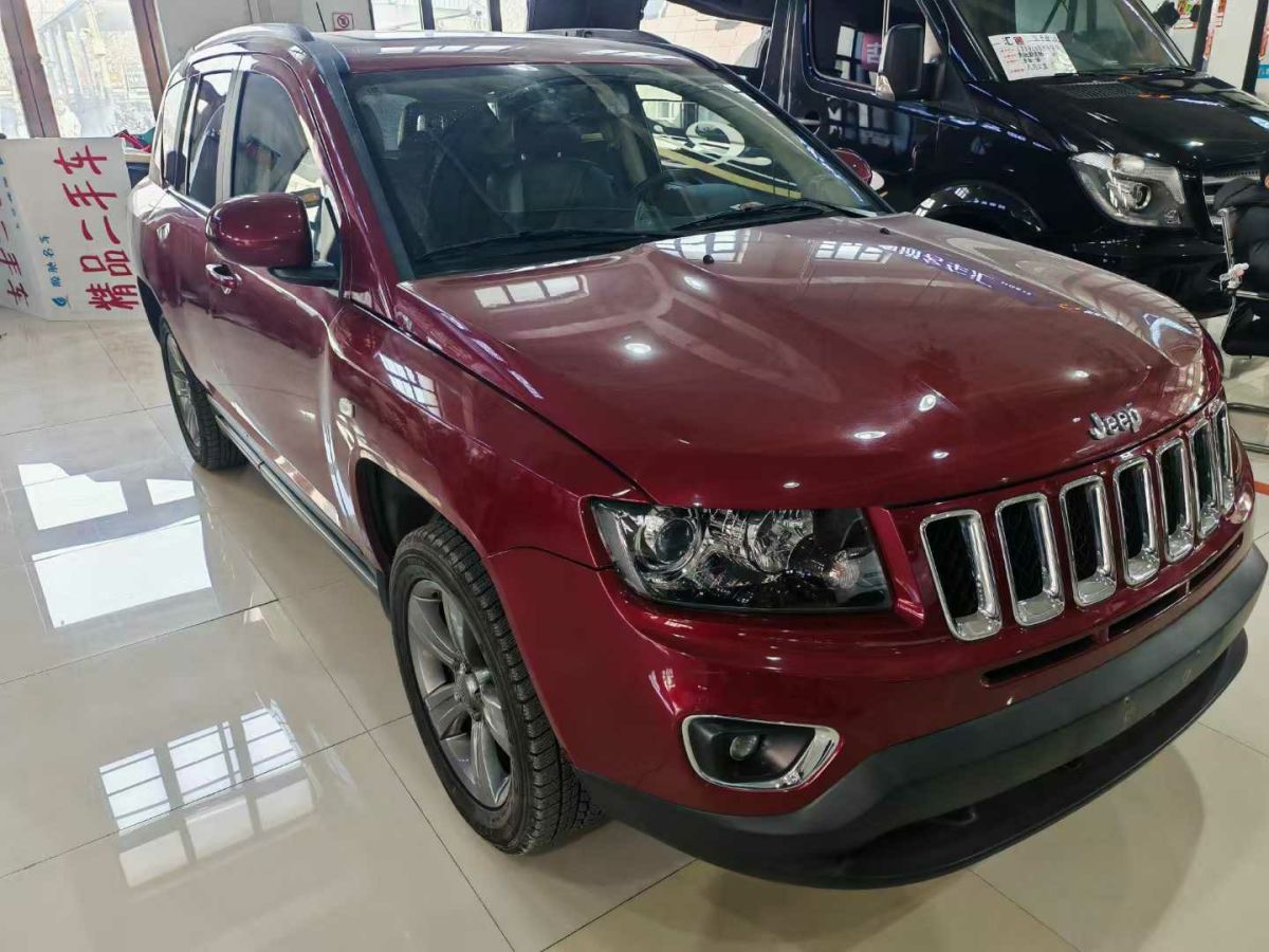 Jeep 指南者  2015款 2.0L 兩驅(qū)豪華版圖片