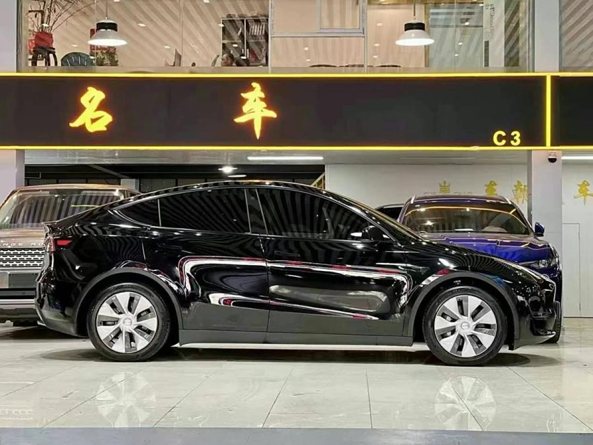 特斯拉 Model 3  2021款 改款 標(biāo)準(zhǔn)續(xù)航后驅(qū)升級(jí)版圖片