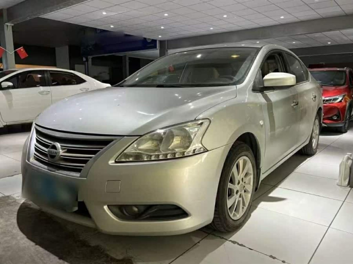 日產(chǎn) 軒逸  2012款 1.6XL CVT豪華版圖片