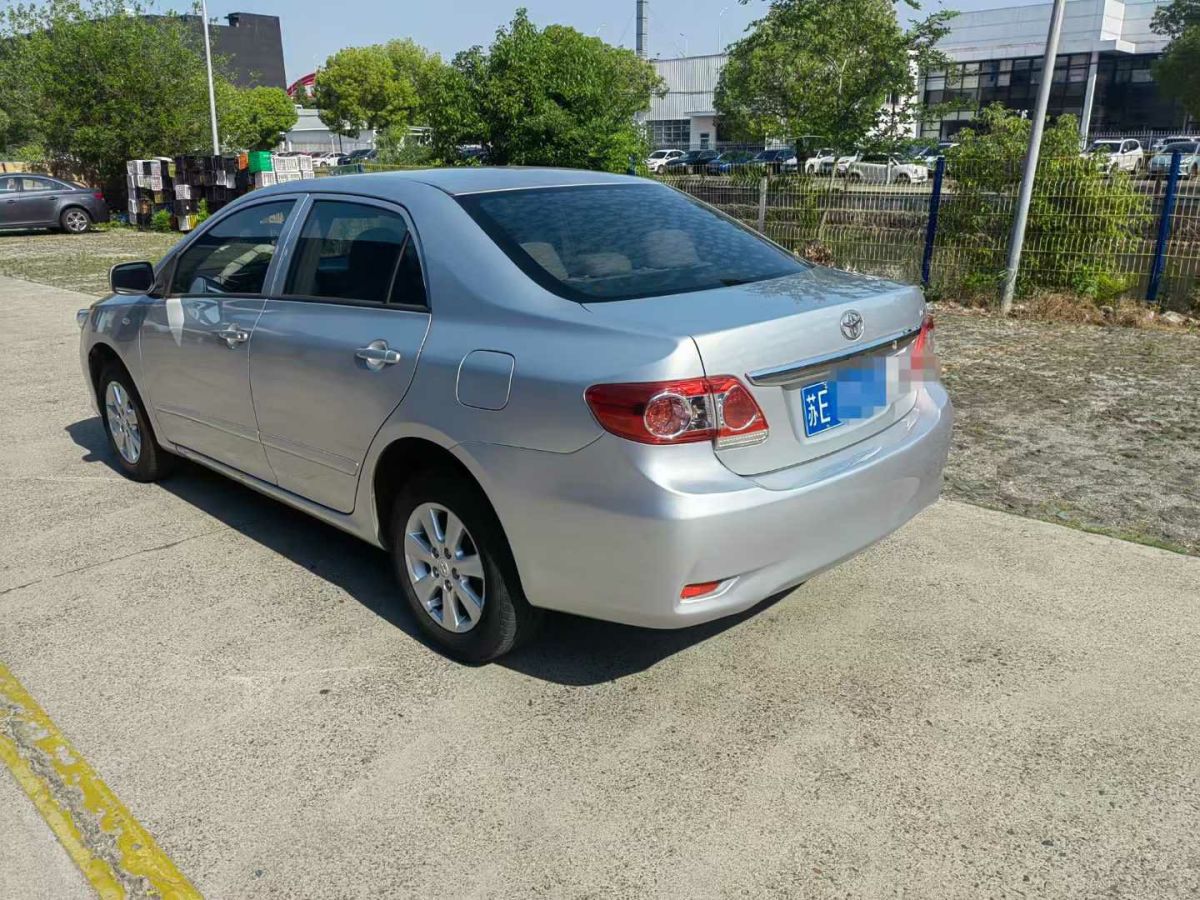 豐田 卡羅拉  2013款 1.6L GL炫酷特裝版圖片