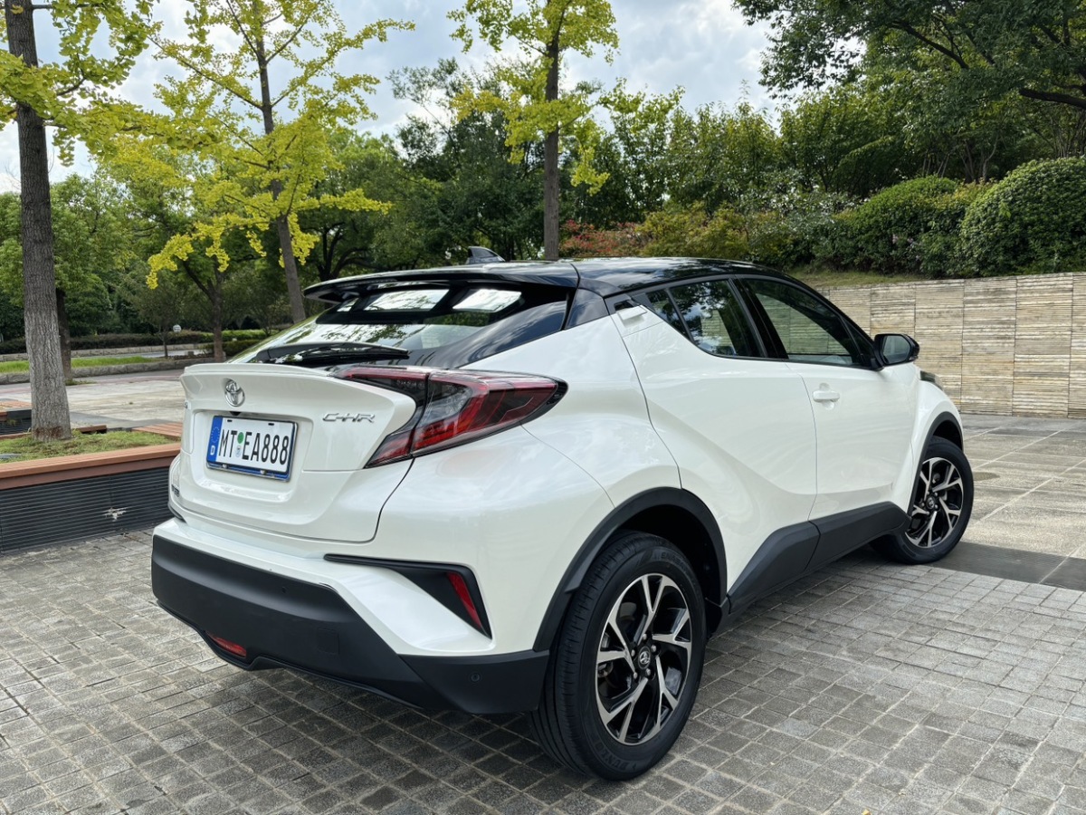 2021年4月豐田 C-HR  2020款 2.0L 豪華版