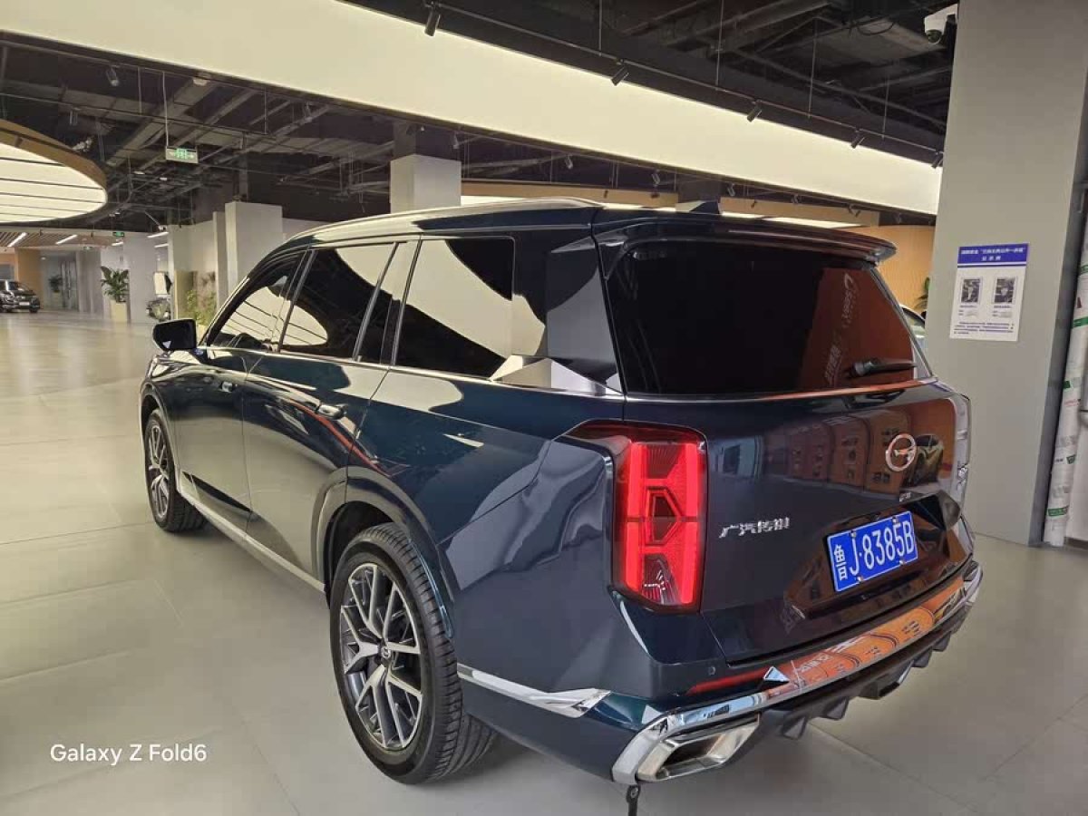 廣汽傳祺 GS8  2022款 雙擎系列 2.0TM 兩驅(qū)尊貴版 （七座）圖片