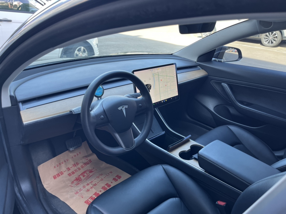 特斯拉 Model 3  2019款 標準續(xù)航后驅升級版圖片