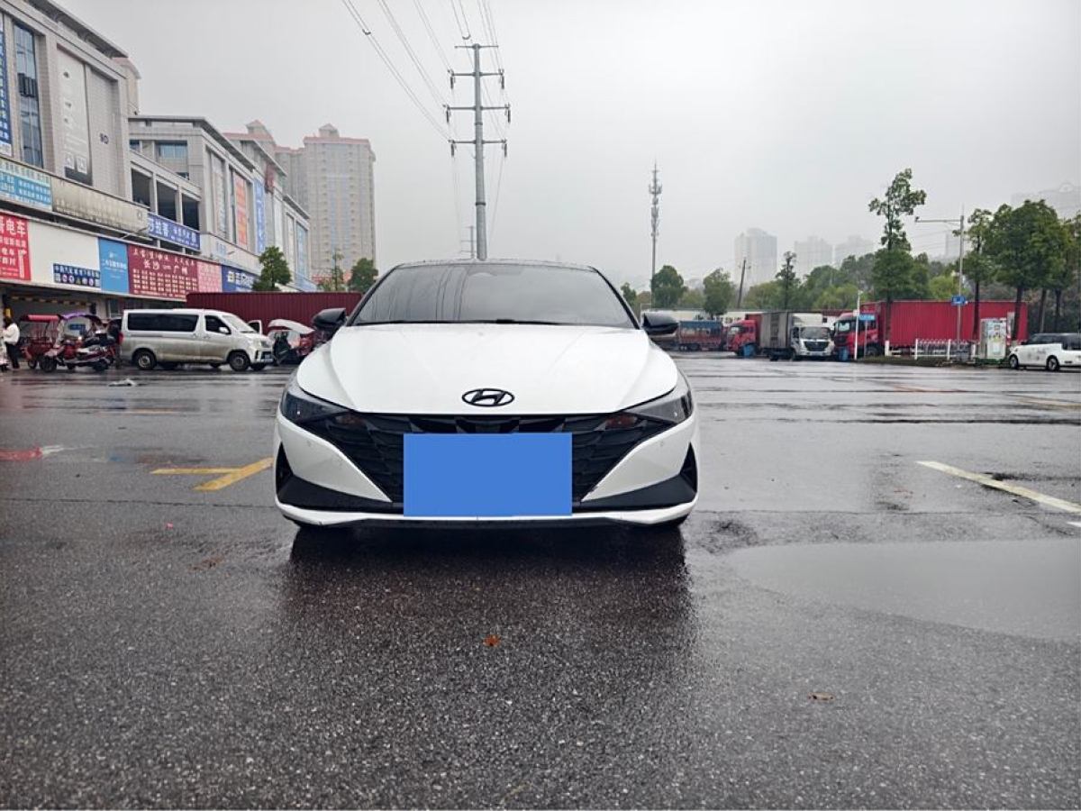 2022年9月現(xiàn)代 伊蘭特  2021款 1.5L LUX尊貴版