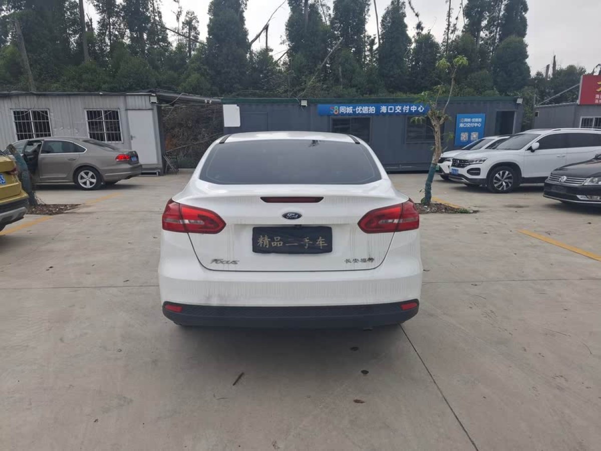福特 ?？怂? 2017款 三廂 1.6L 自動舒適型智行版圖片