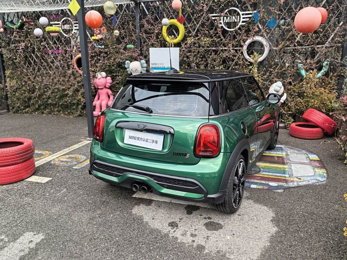 MINI MINI  2023款 改款 2.0T COOPER S 藝術(shù)家圖片