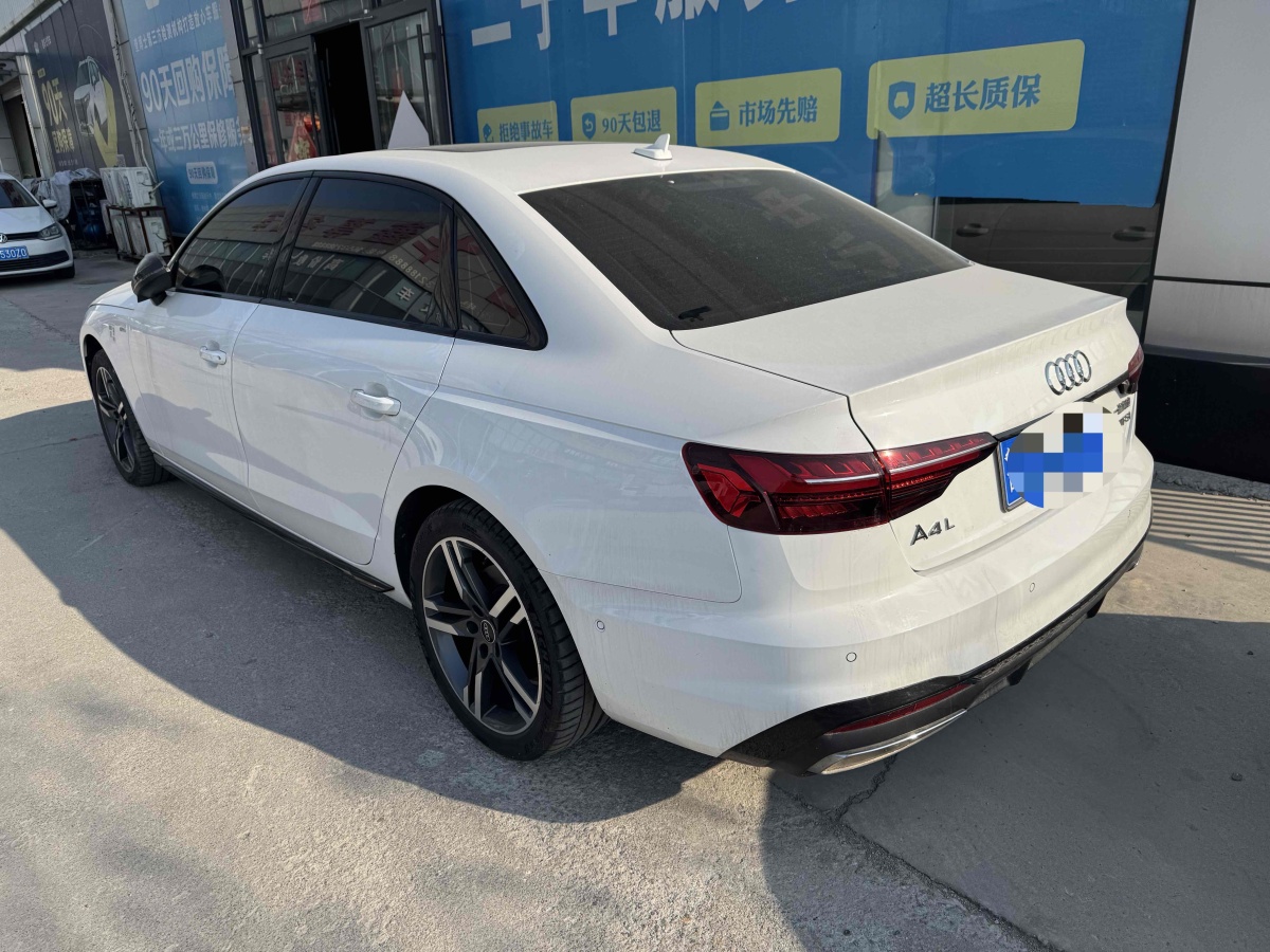 奧迪 奧迪A4L  2022款 40 TFSI 豪華動感型圖片