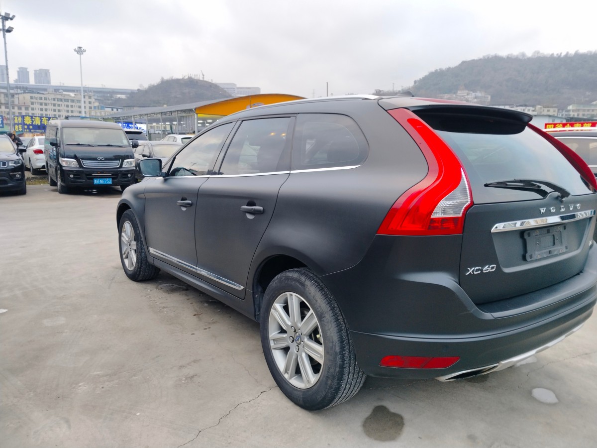 沃爾沃 XC60  2016款 T5 智進(jìn)版圖片