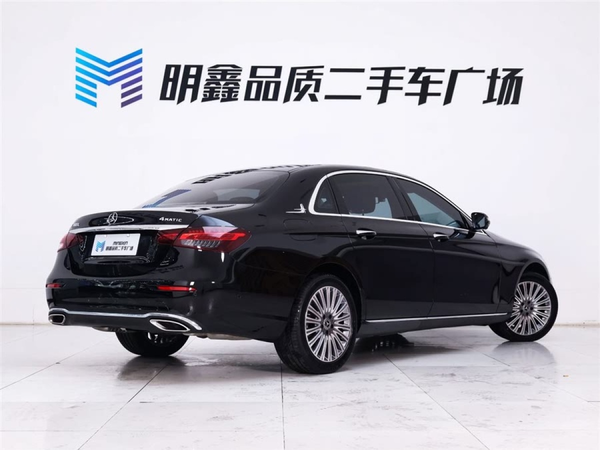 奔馳 奔馳E級(jí)  2023款 改款 E 300 L 時(shí)尚型圖片