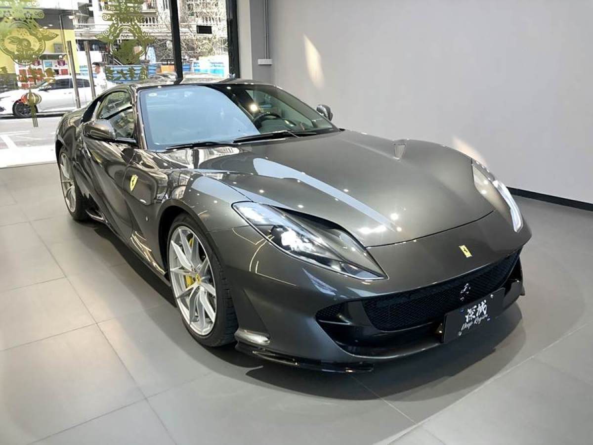 法拉利 812 Superfast  2017款 6.5L 標(biāo)準(zhǔn)型圖片