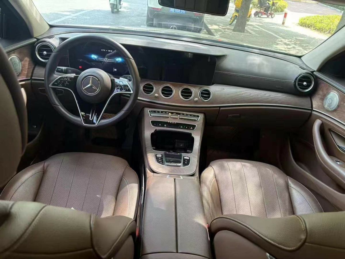奔馳 奔馳E級(jí)  2022款 E 260 L圖片