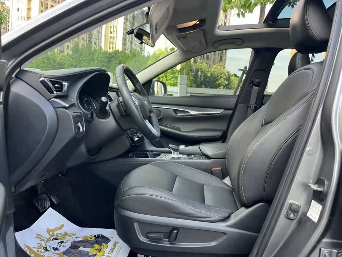 英菲尼迪 QX50  2020款 改款 2.0T 兩驅(qū)菁英版圖片