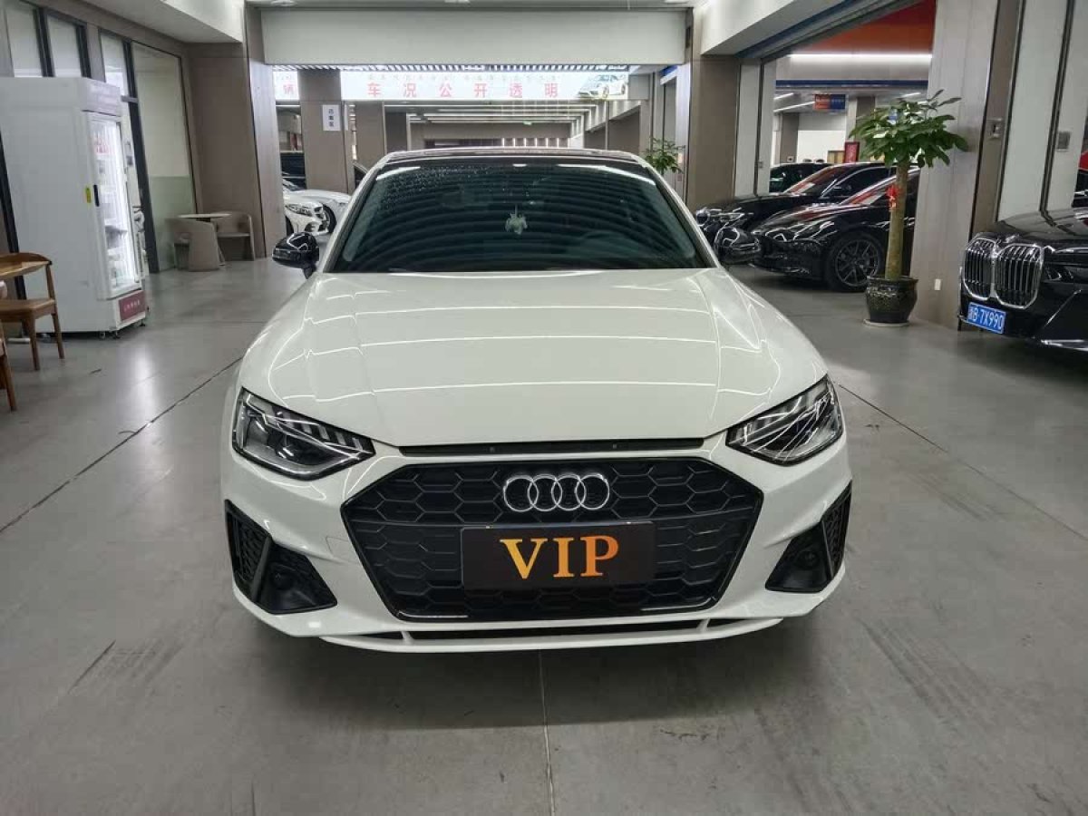 奧迪 奧迪A4L  2020款 40 TFSI 豪華動感型圖片