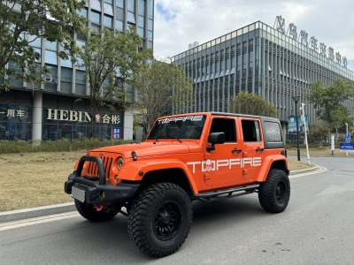 2015年2月 Jeep 牧馬人(進(jìn)口) 3.0L Sahara 四門版圖片