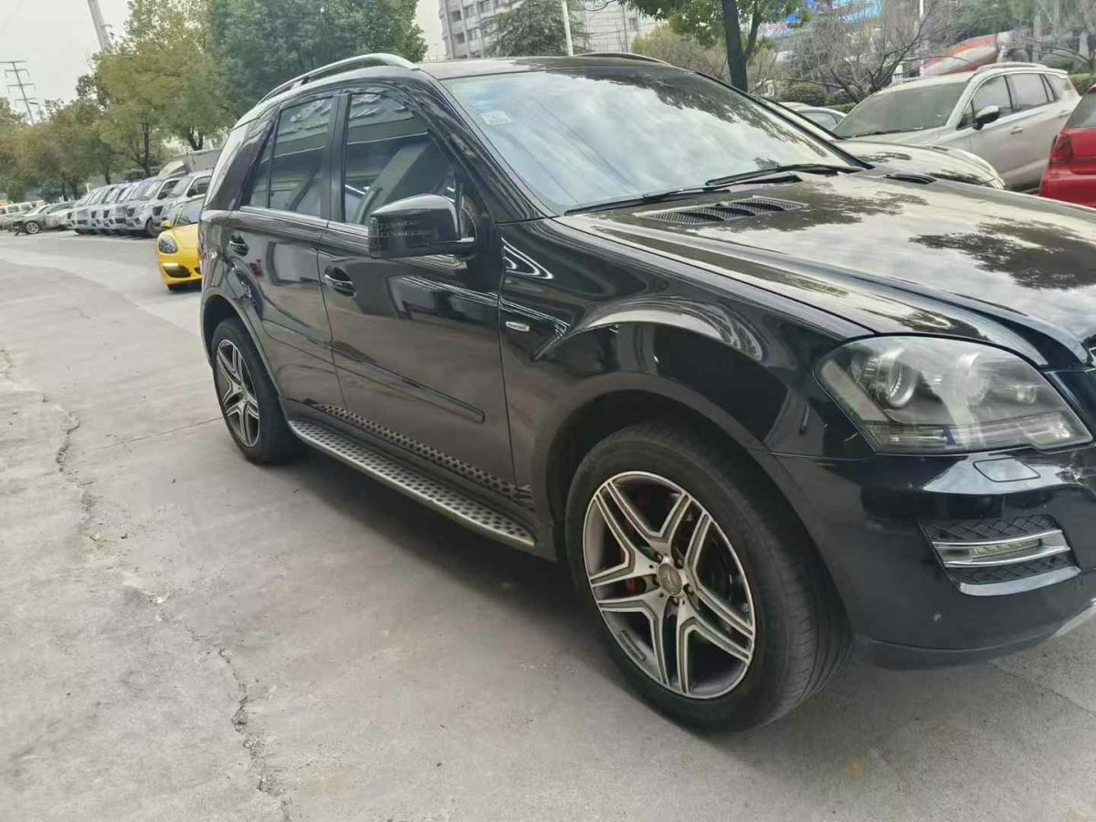 奔馳 奔馳M級AMG  2011款 AMG ML 63圖片