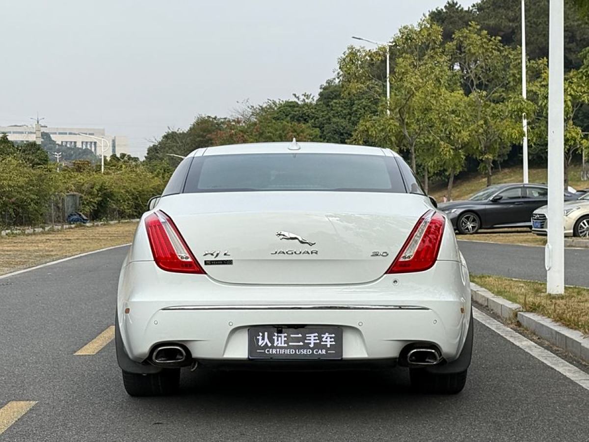 捷豹 XJ  2015款 XJL 3.0 SC 典雅商務80周年典藏版圖片