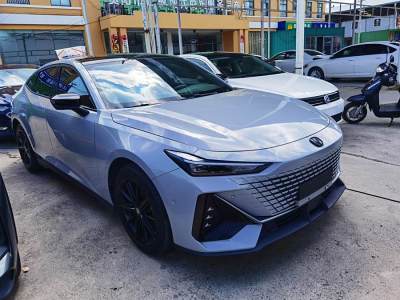 2022年8月 長(zhǎng)安 長(zhǎng)安UNI-V 1.5T 尊貴型圖片