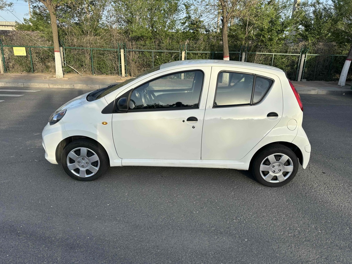 比亞迪 F0  2015款 1.0L AMT 悅酷型圖片