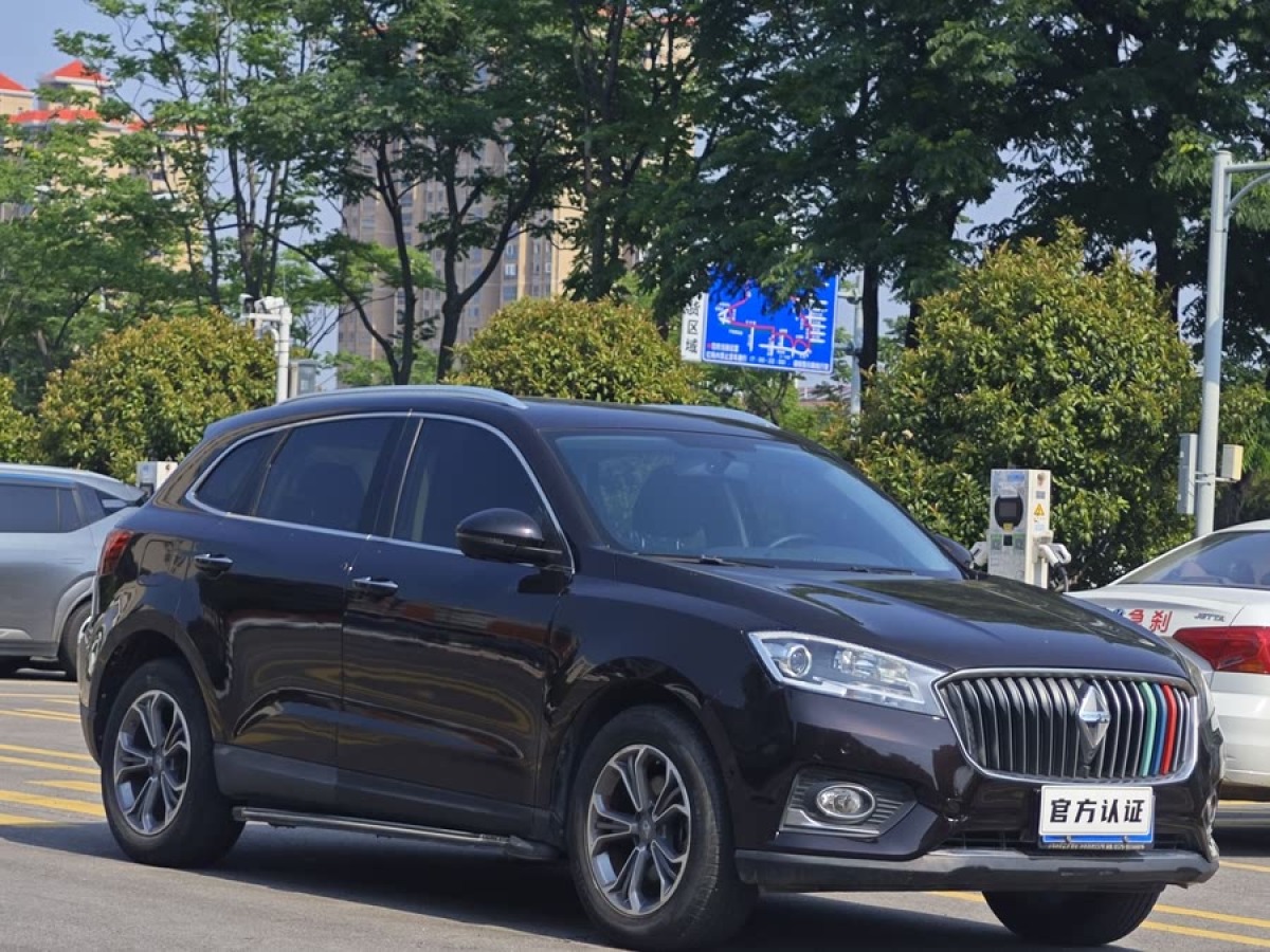 寶沃 BX7  2016款 28T 兩驅(qū)精英版 5座圖片