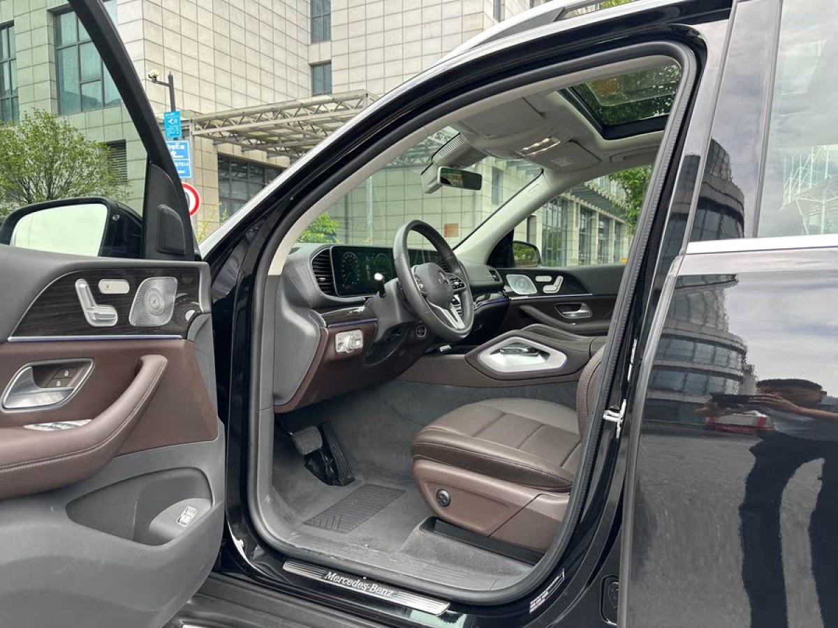 奔馳 奔馳GLE  2024款 改款 GLE 350 4MATIC 時(shí)尚型圖片