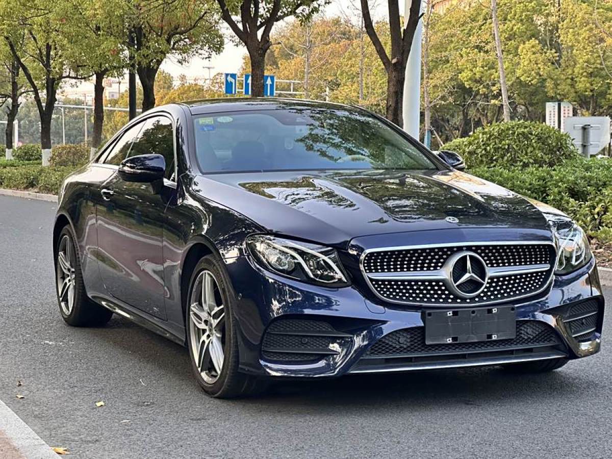 奔馳 奔馳E級(jí)  2018款 E 200 4MATIC 轎跑車圖片