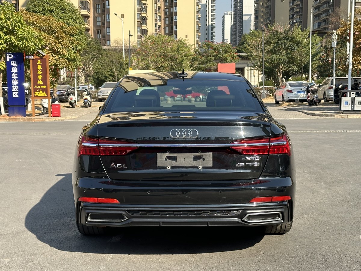 奧迪 奧迪A6L  2021款 45 TFSI 臻選動(dòng)感型圖片