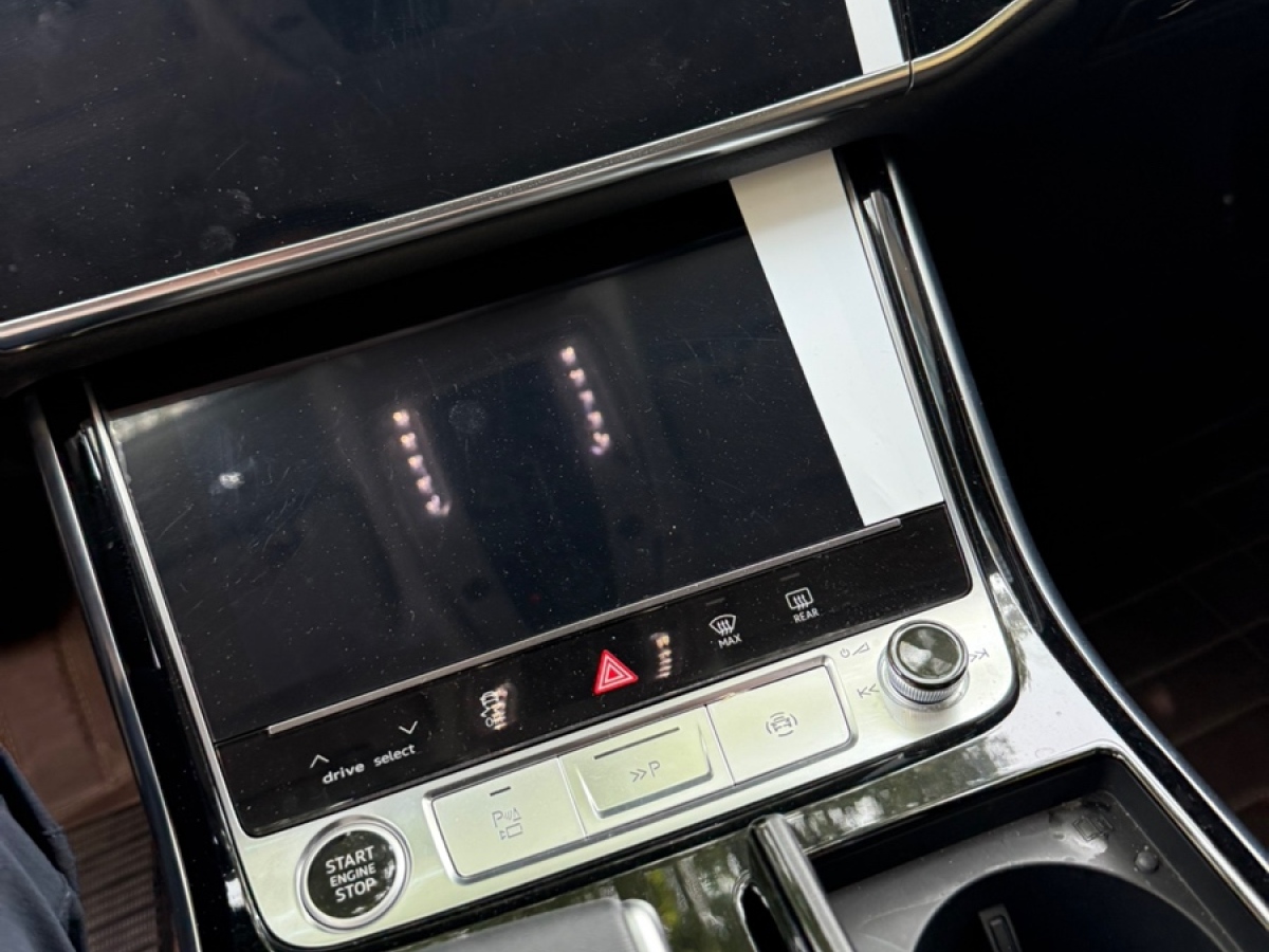 奧迪 奧迪A8  2023款 A8L 50 TFSI quattro 臻選型圖片