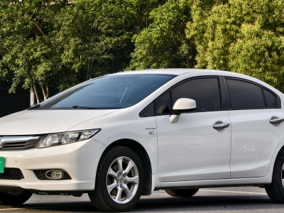 2013年8月 本田 思域 1.8L 自動舒適版圖片