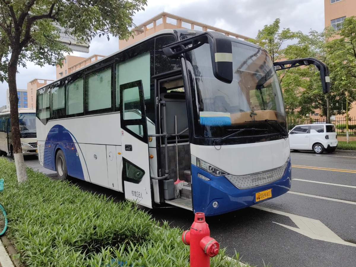 國(guó)六準(zhǔn)新38座四輪碟剎安凱6900旅游車圖片