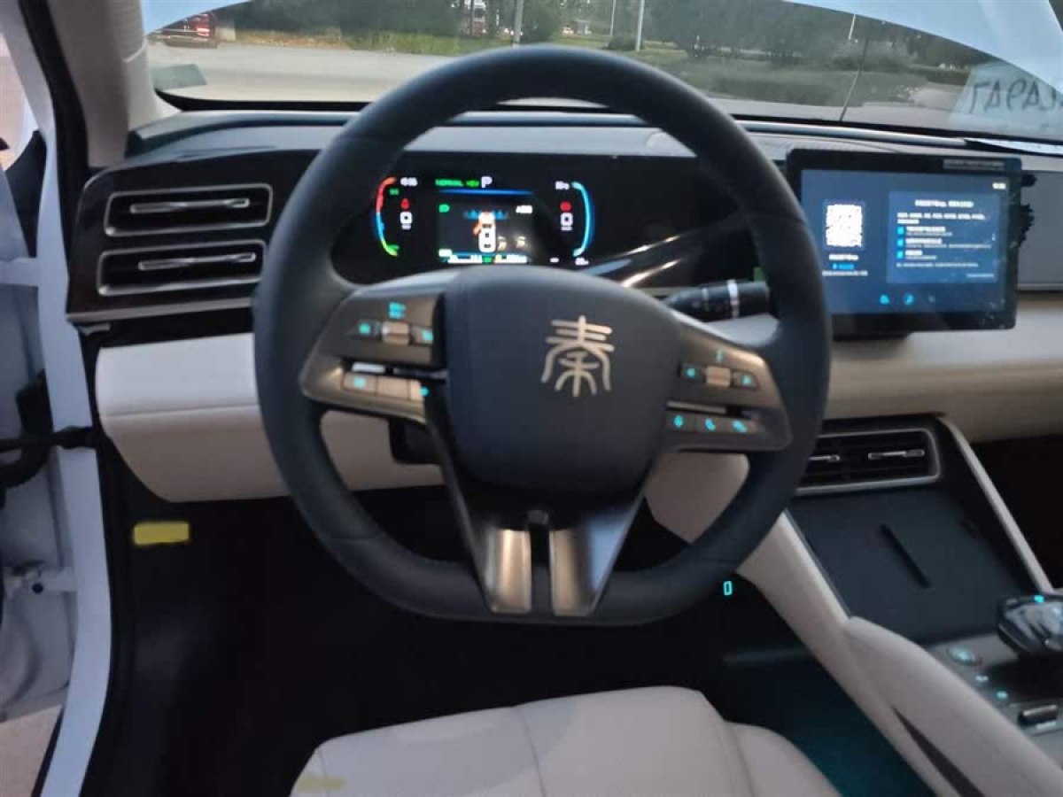 比亞迪 秦L  2024款 DM-i 80KM領(lǐng)先型圖片