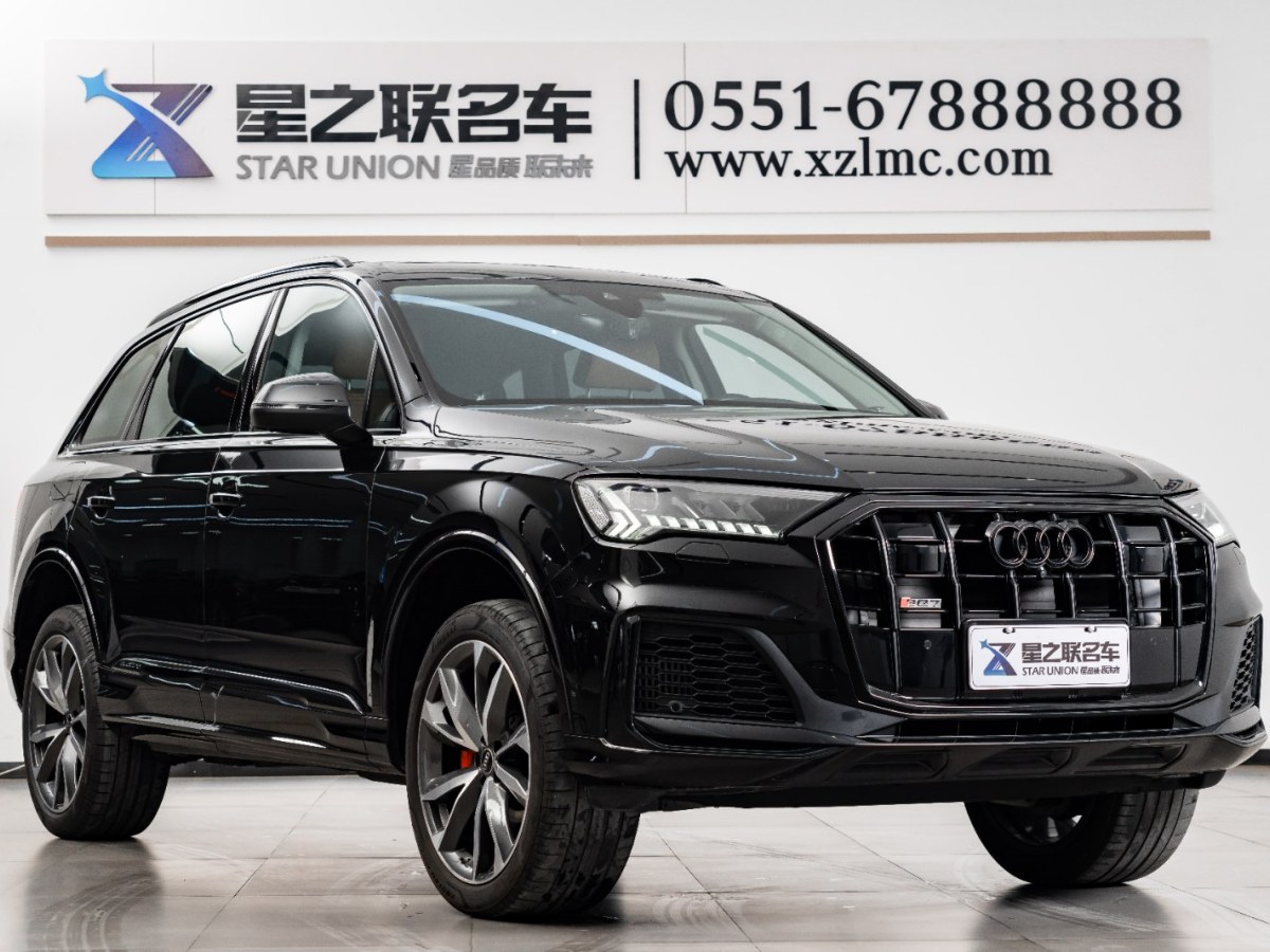 奧迪 奧迪Q7  2023款 55 TFSI quattro S line運(yùn)動(dòng)型圖片