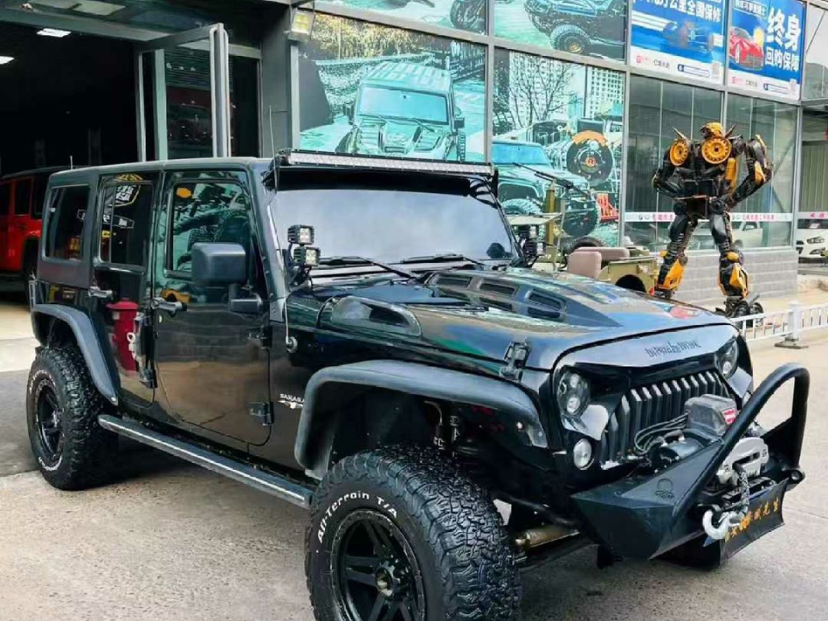 Jeep 牧馬人  2017款 2.8TD Sahara 四門舒享版圖片