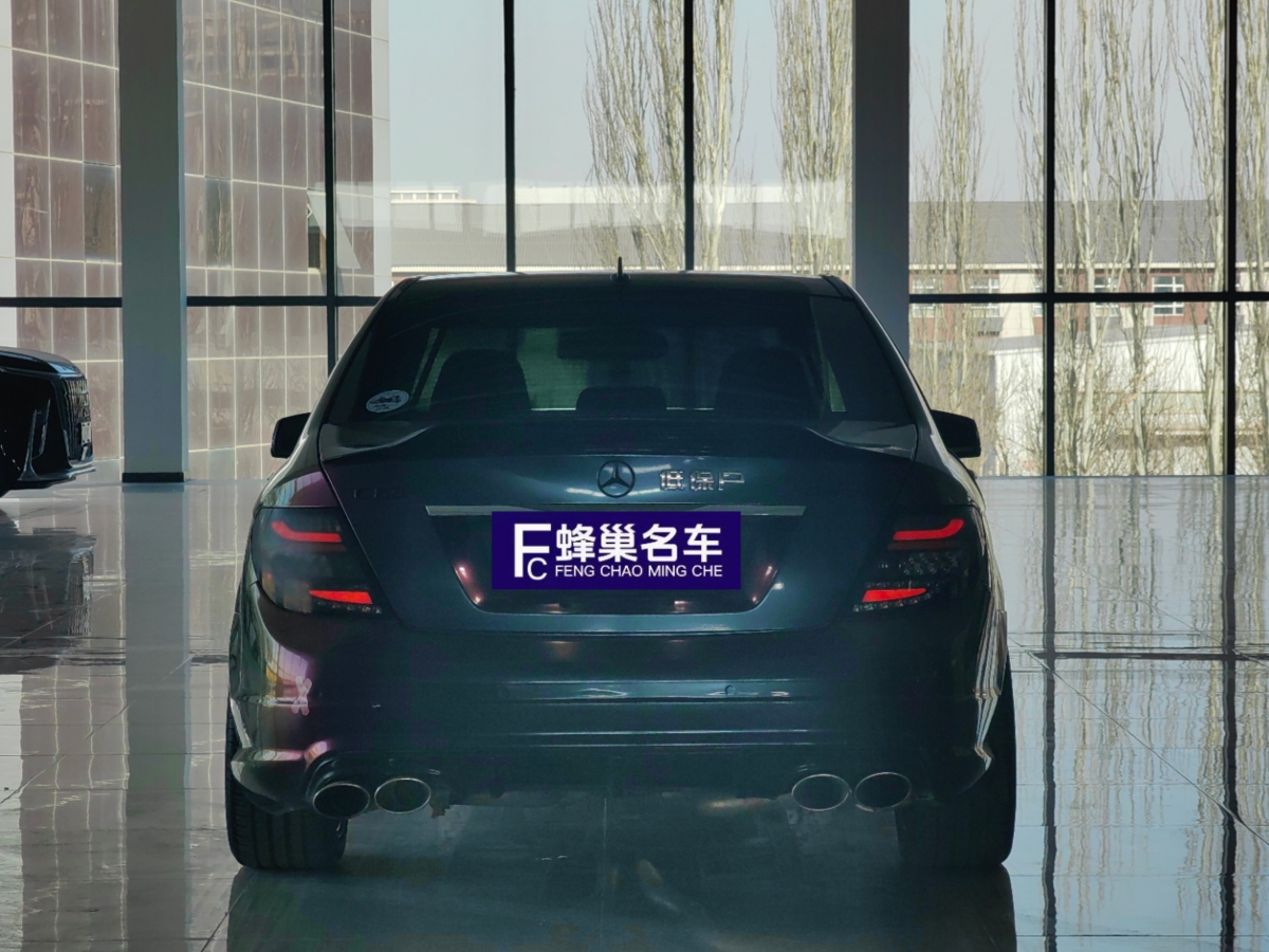 奔馳 奔馳C級(jí)AMG  2010款 AMG C 63 動(dòng)感型增強(qiáng)版圖片