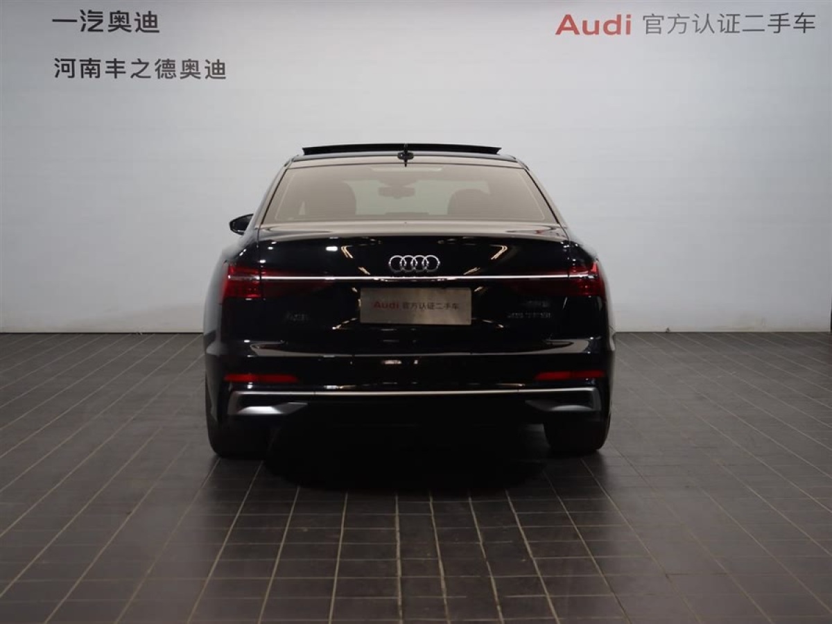 奧迪 奧迪A6L  2023款 改款 45 TFSI 臻選動(dòng)感型圖片