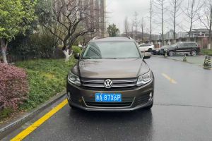 途觀 大眾 1.4TSI 手動(dòng)兩驅(qū)藍(lán)驅(qū)版