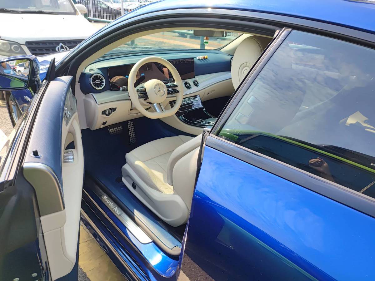 奔馳 奔馳E級  2021款 改款 E 260 轎跑車圖片