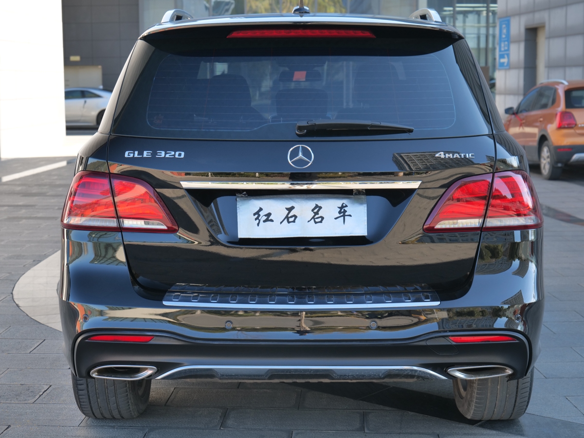 奔馳 奔馳GLE  2018款 GLE 320 4MATIC 動感型臻藏版圖片