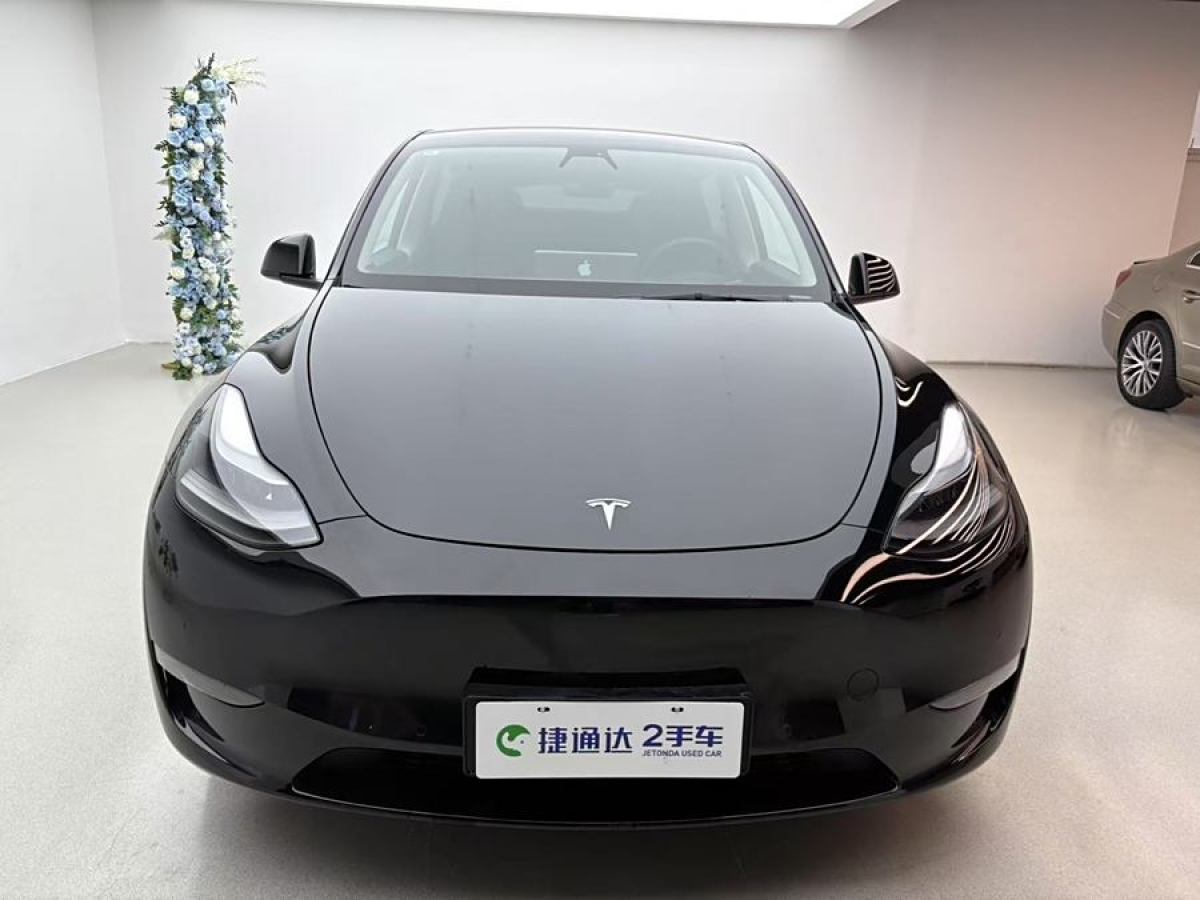 特斯拉 Model 3  2021款 改款 標(biāo)準(zhǔn)續(xù)航后驅(qū)升級版圖片