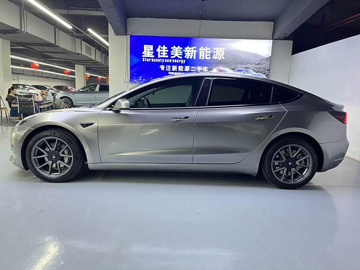 2022年3月特斯拉 Model Y  2022款 改款 后輪驅(qū)動(dòng)版