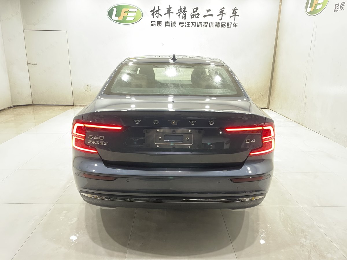 沃爾沃 S60L  2024款 B4 智逸豪華版圖片