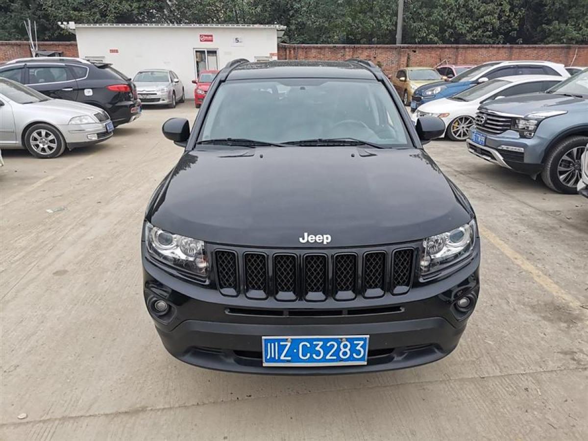 2013年4月Jeep 指南者  2013款 2.0L 兩驅豪華版