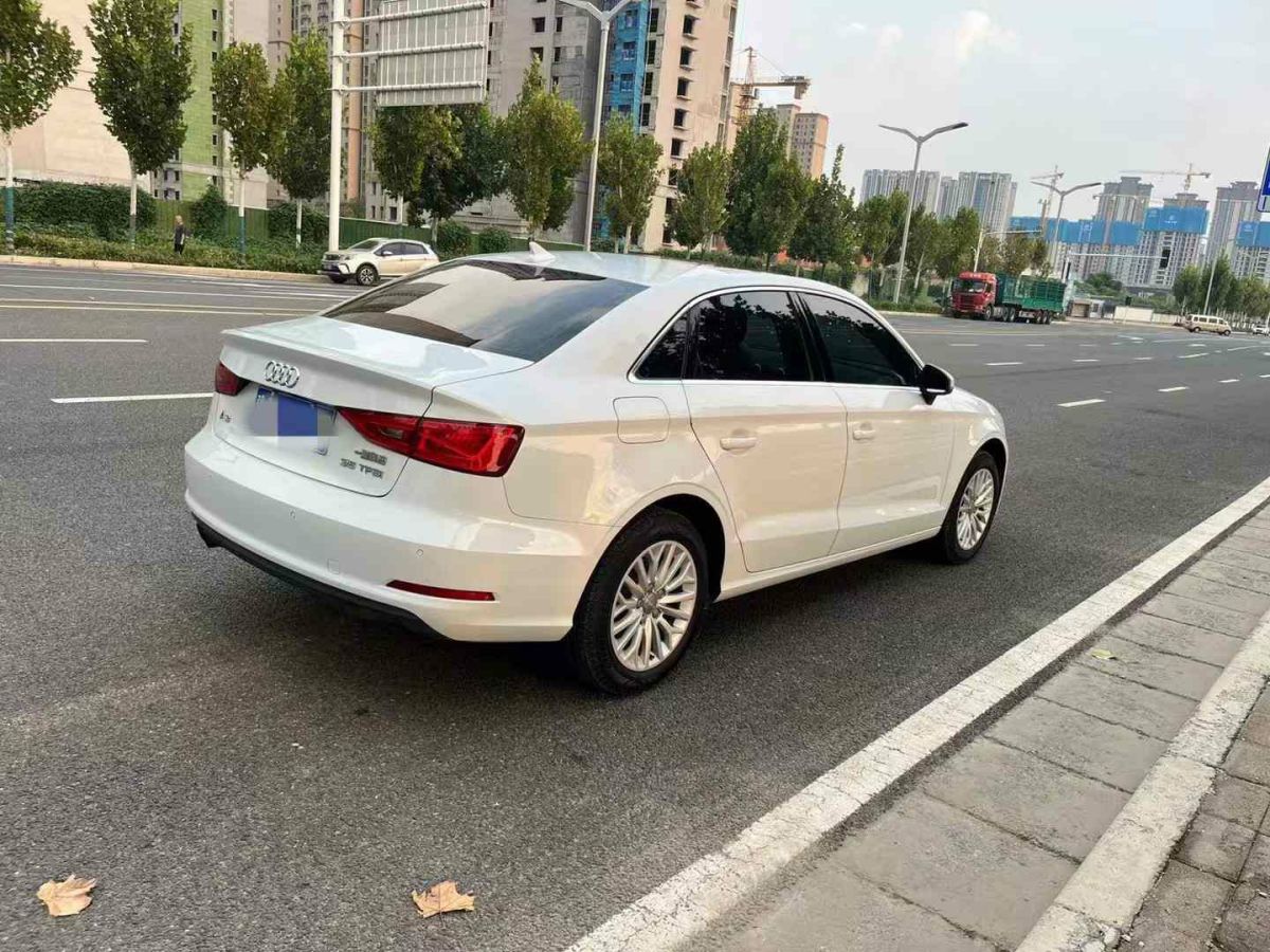 奧迪 奧迪A3  2016款 Limousine 35 TFSI 進(jìn)取型圖片