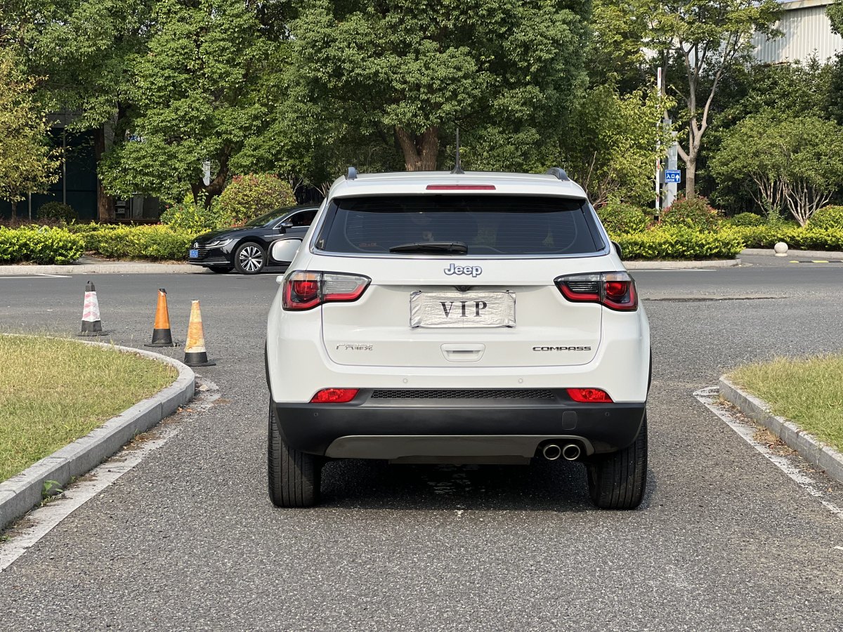 Jeep 指南者  2020款 220T 自動(dòng)精英版圖片