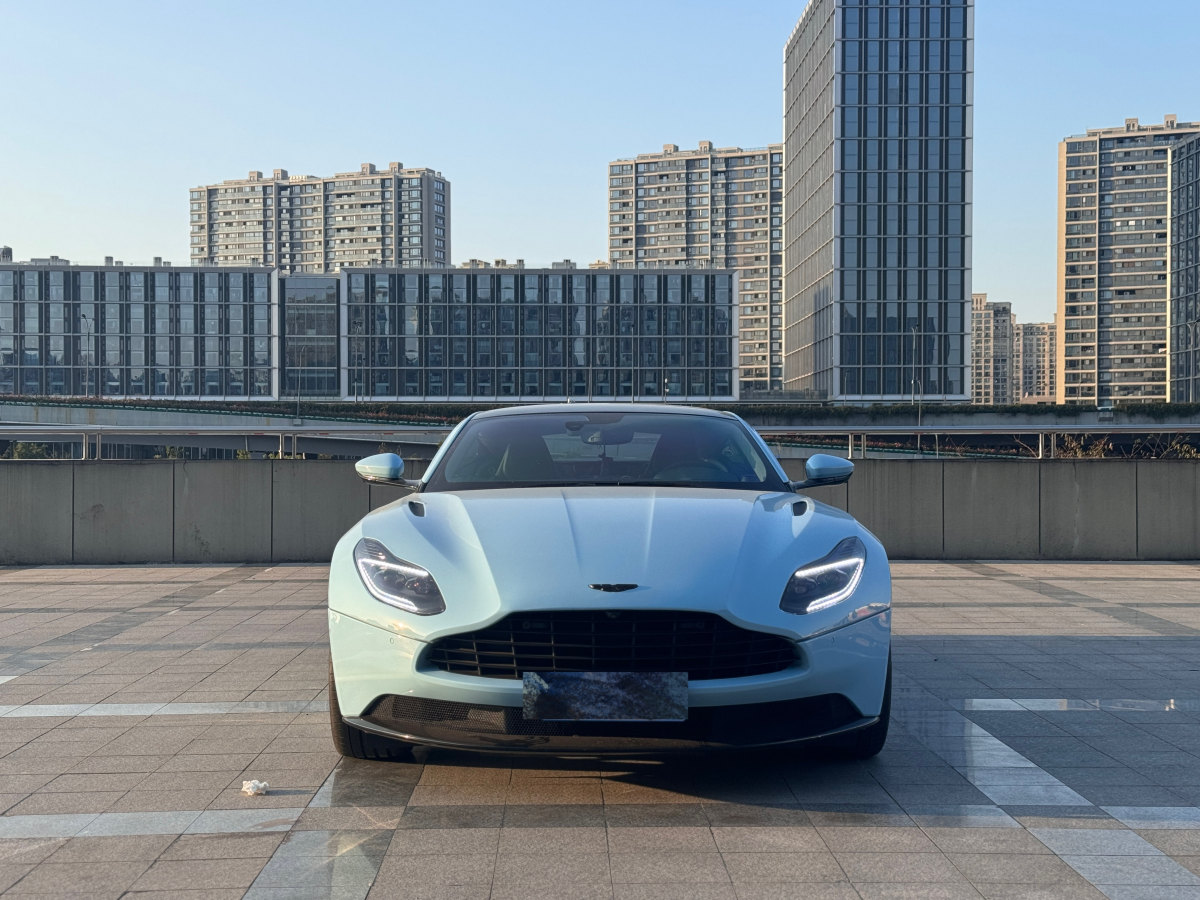 阿斯頓·馬丁 阿斯頓?馬丁DB11  2019款 4.0T V8 Coupe圖片