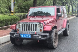 牧馬人 Jeep 3.6L Sahara 四門版
