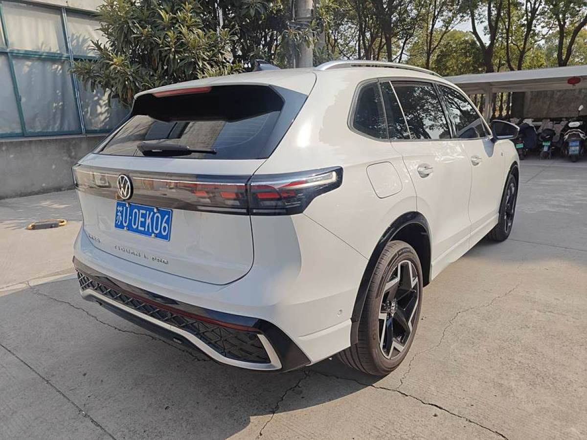 大眾 途觀L  2024款 PRO 330TSI 兩驅(qū)R-Line智領(lǐng)版圖片