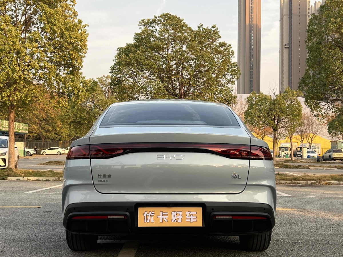 比亞迪 秦L  2024款 DM-i 120KM領(lǐng)先型圖片