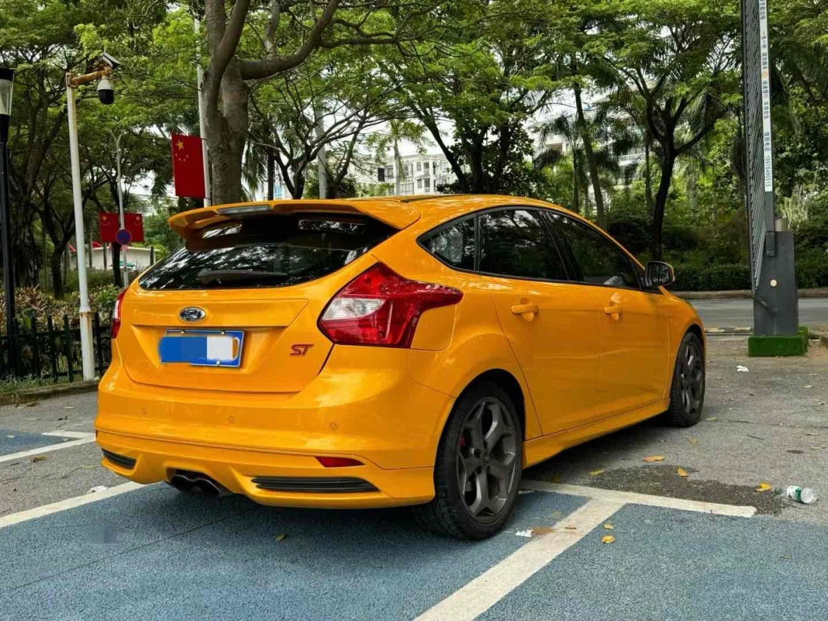 福特 ?？怂? 2013款 2.0T ST 橙色版圖片