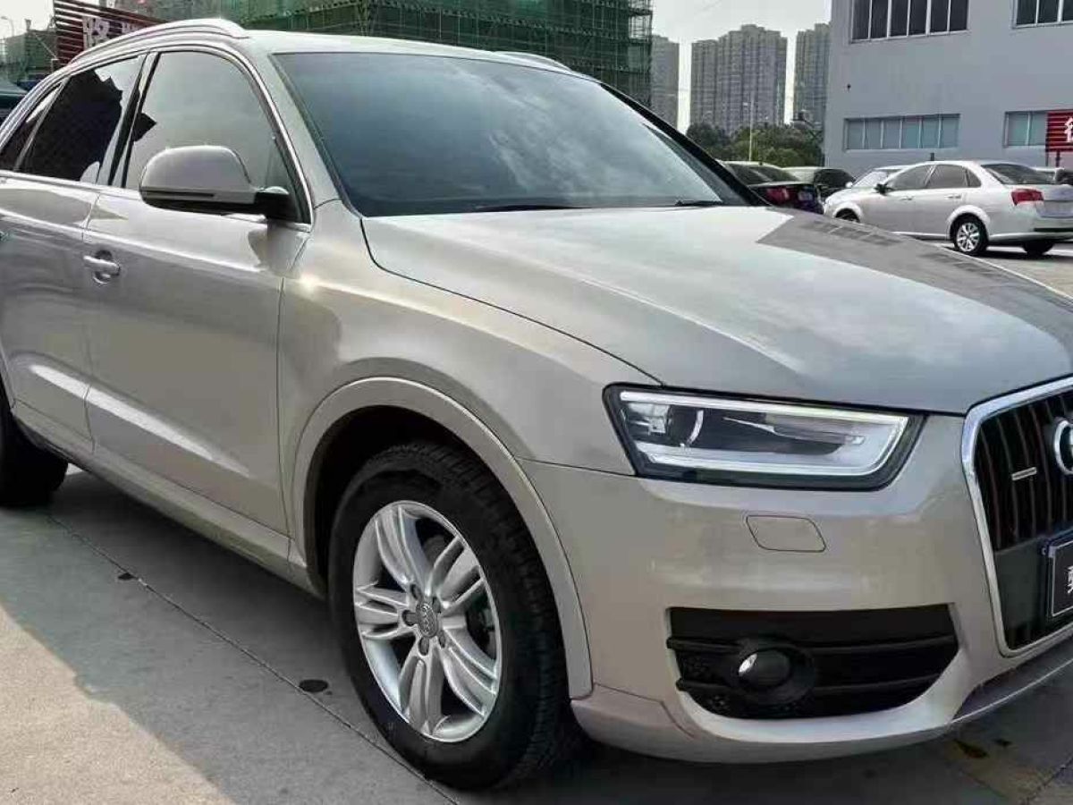 奧迪 奧迪Q3  2014款 Q3 1.4T 30TFSI 手動(dòng)標(biāo)準(zhǔn)型圖片